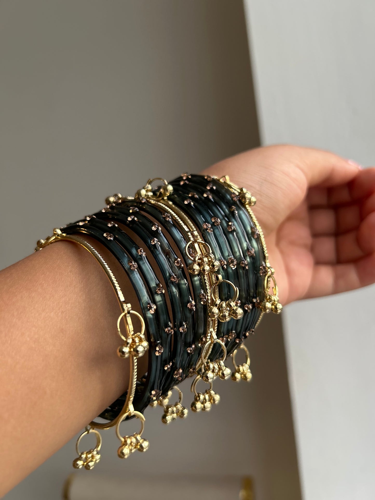 Kashmiri Glass Bangles (2.8)