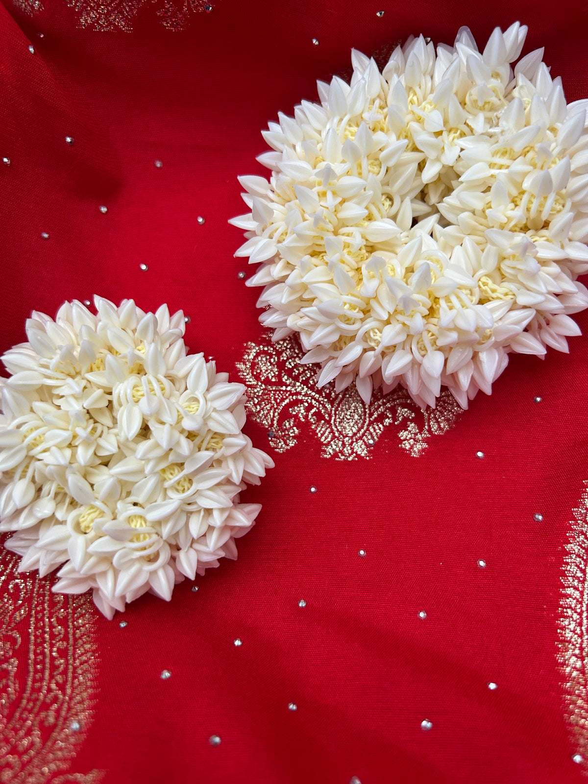 JASMINE FLOWER HAIR SCRUNCHIE
