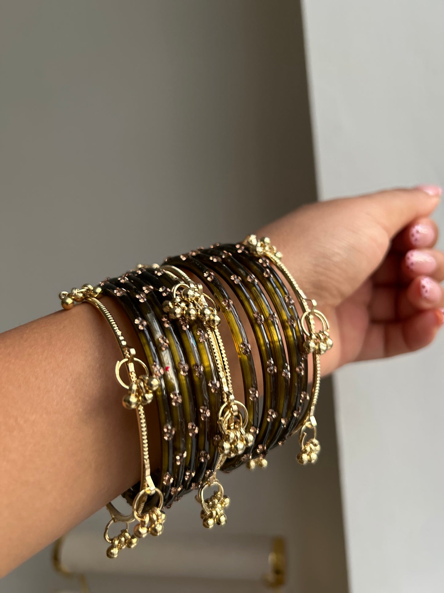 Kashmiri Glass Bangles (2.8)