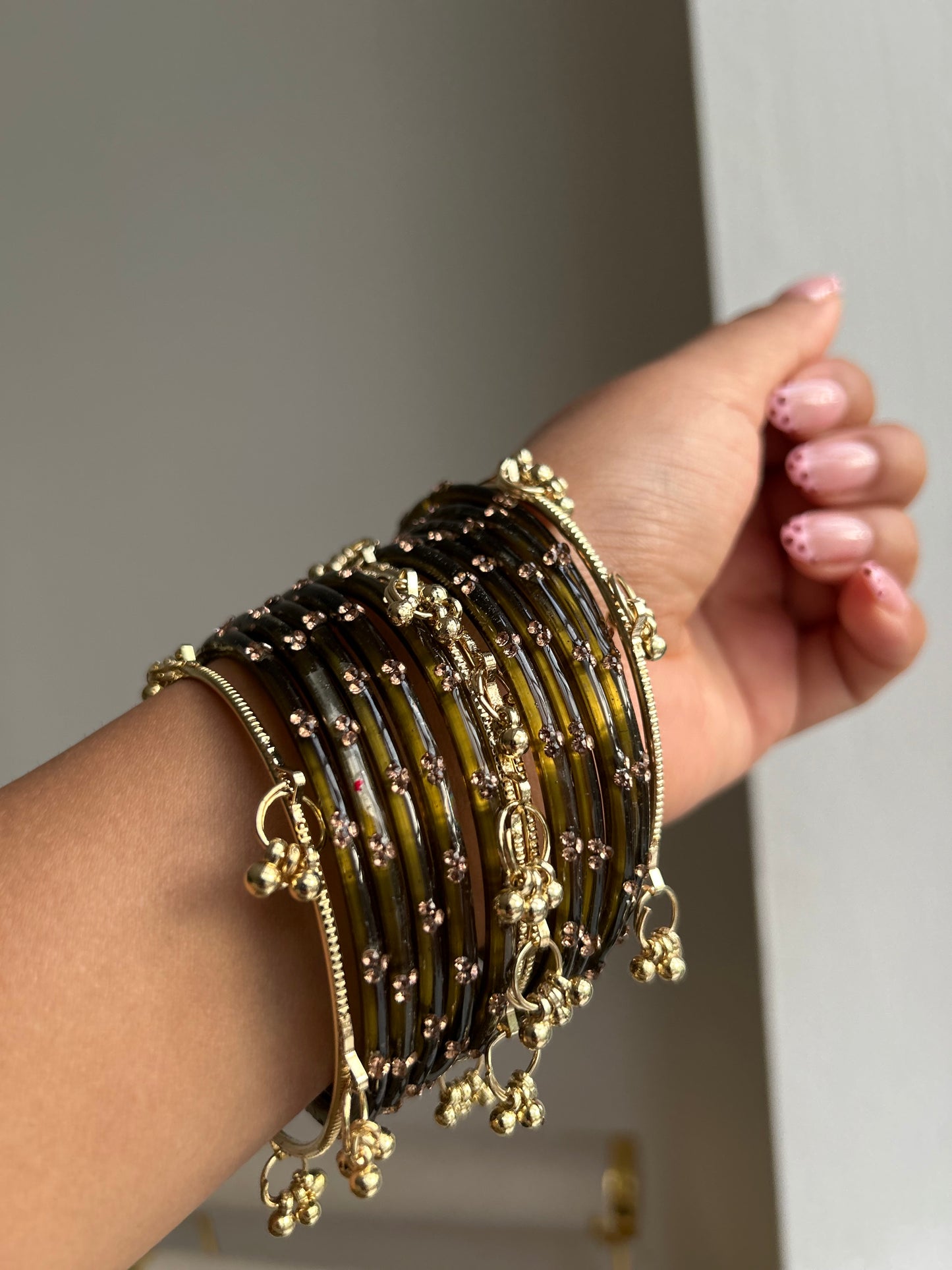 Kashmiri Glass Bangles (2.8)