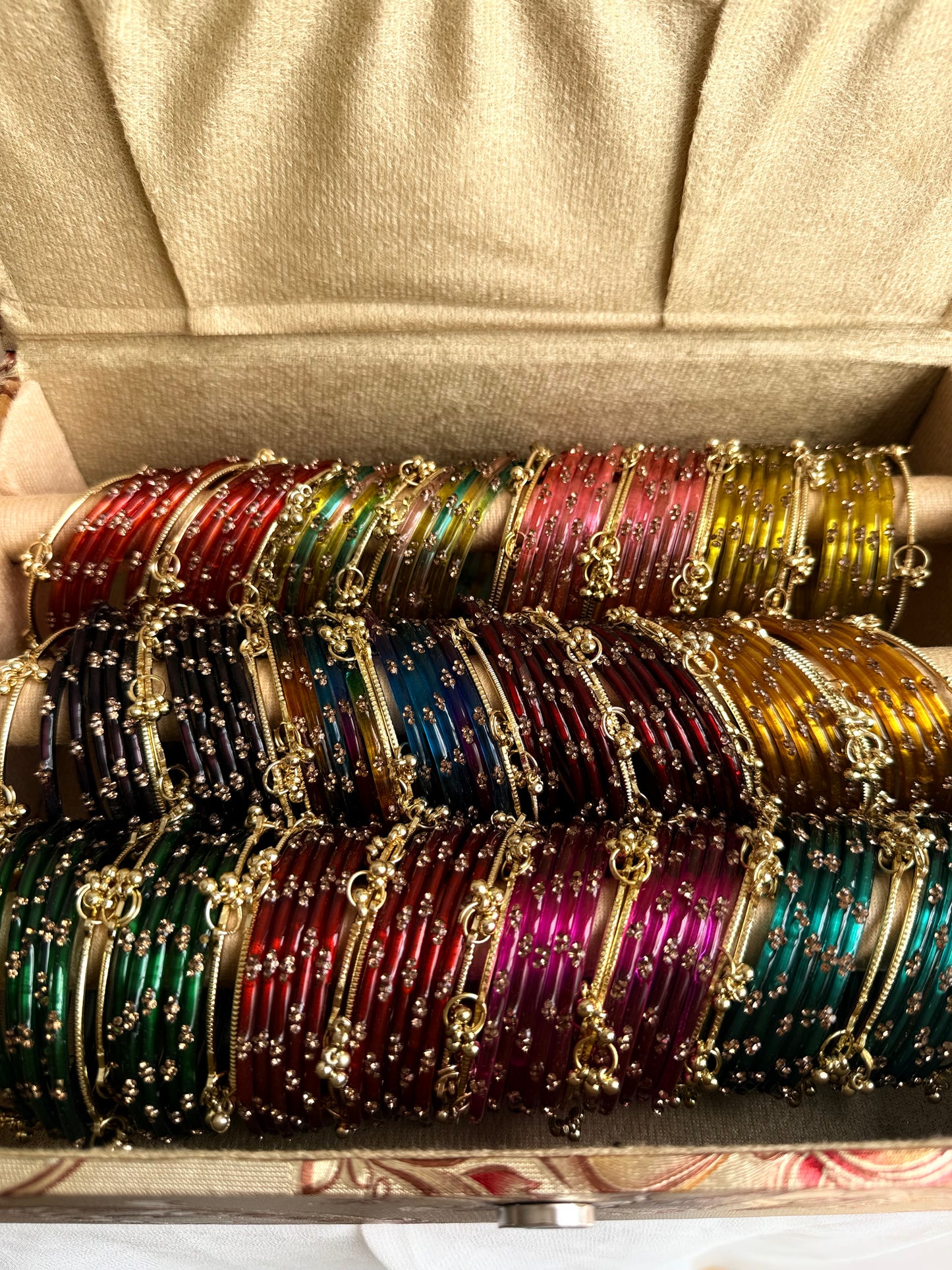 Kashmiri Glass Bangle Box (2.4)