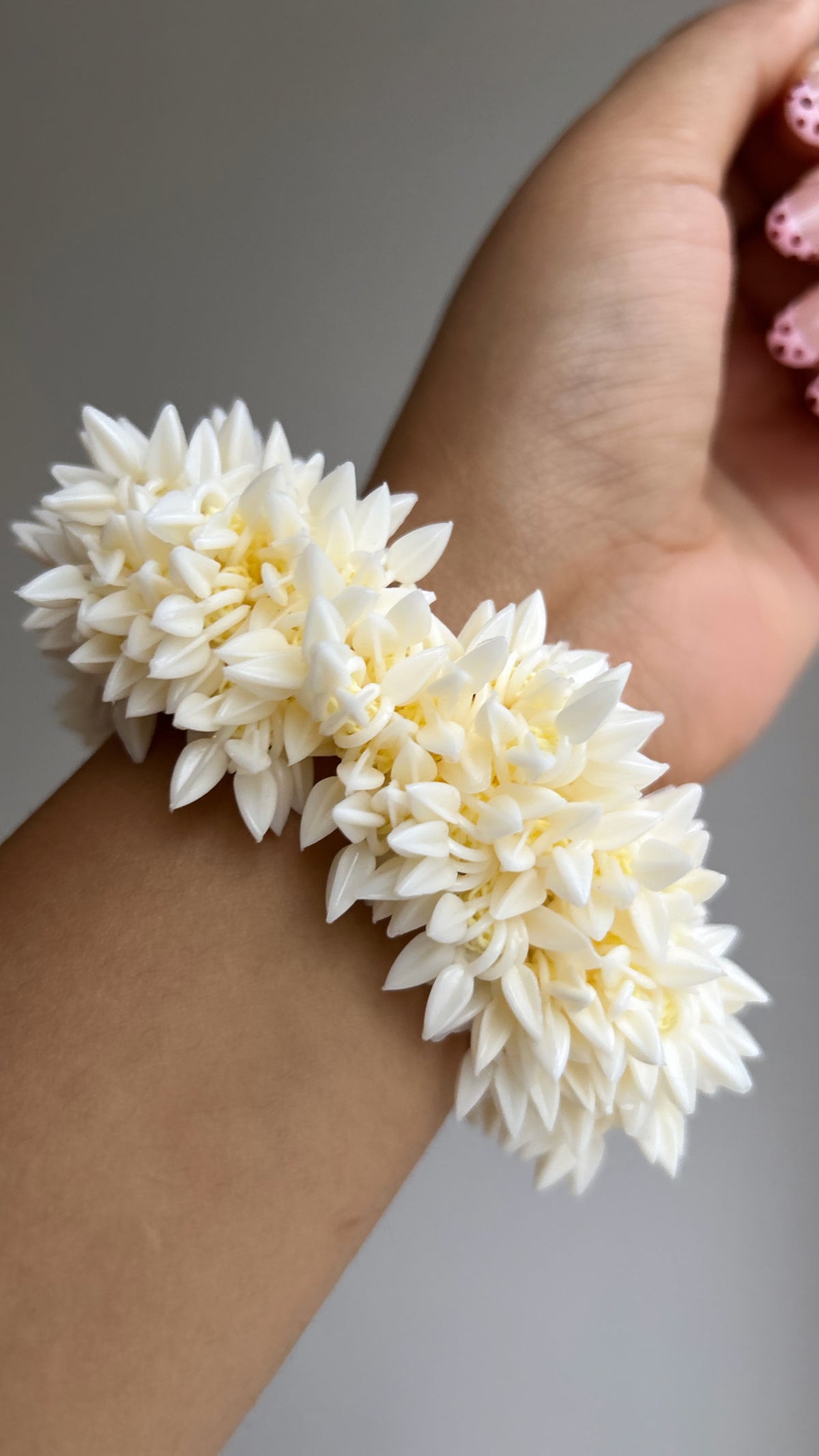JASMINE FLOWER HAIR SCRUNCHIE