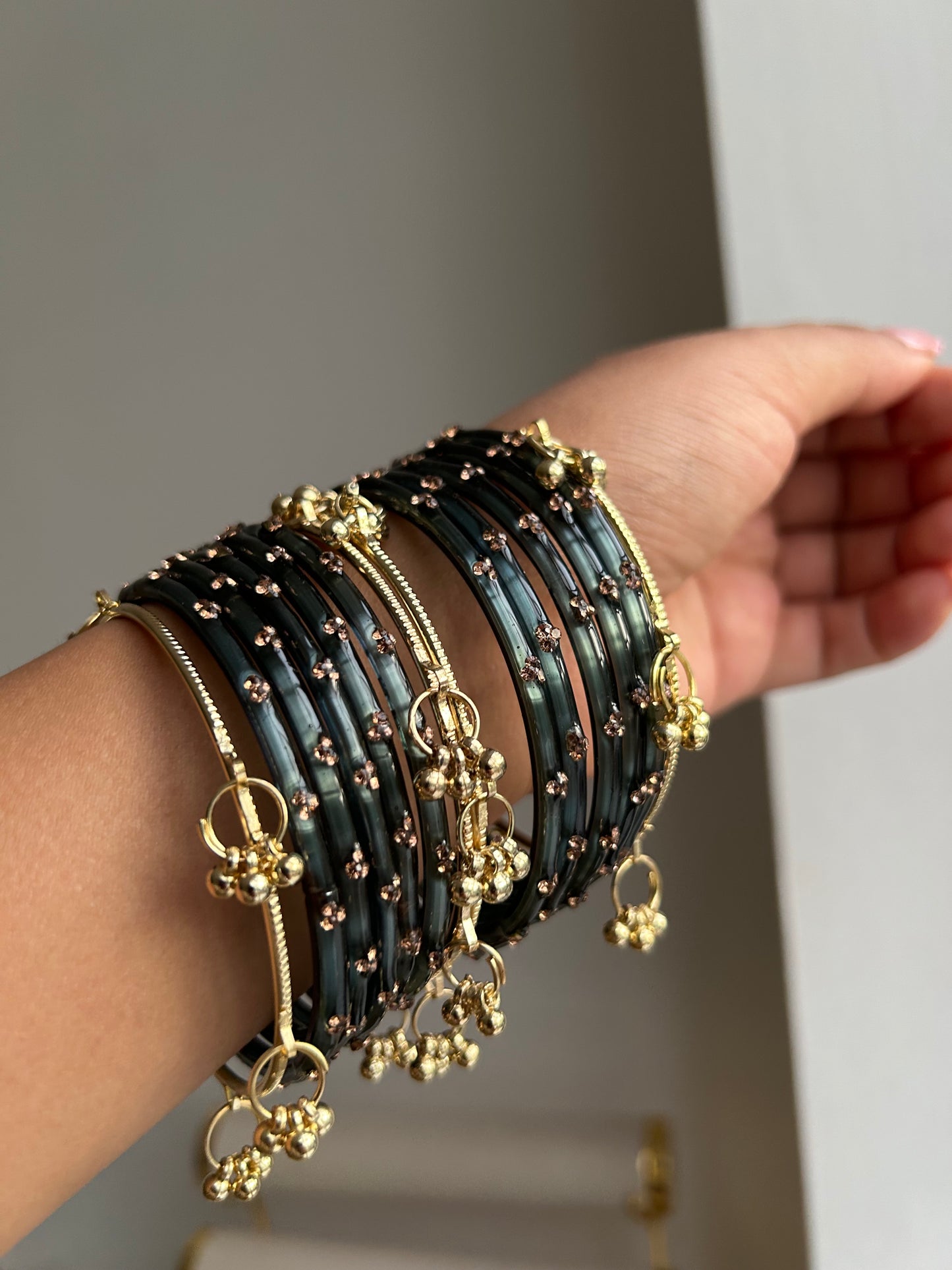 Kashmiri Glass Bangles (2.8)