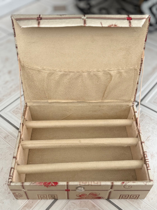 BANGLE STORAGE BOX