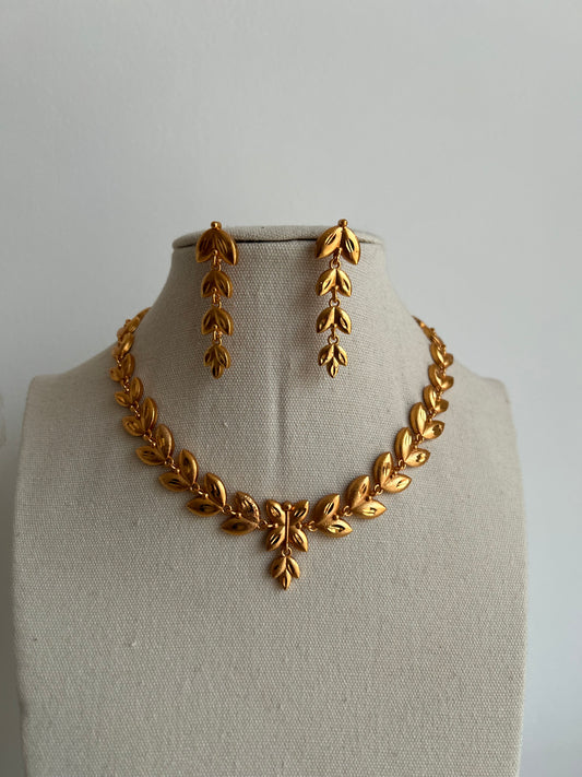 Aria Necklace Set
