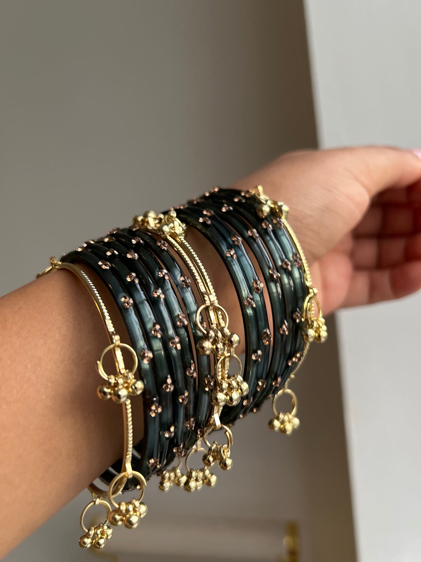 Kashmiri Glass Bangles (2.8)